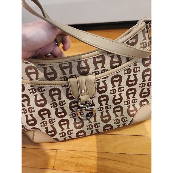 Vintage Etienne Aigner Shoulder Bag Purse Signature Logo Leather Trim Beige Tan - Picture 2 of 9